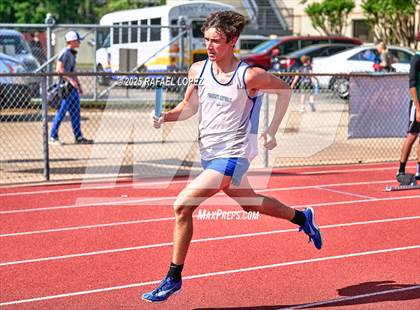 Thumbnail 1 in Northland Christian Relays (4x400M) photogallery.