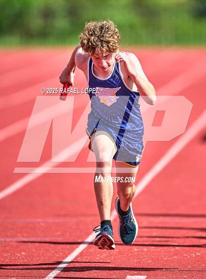 Thumbnail 3 in Northland Christian Relays (4x400M) photogallery.