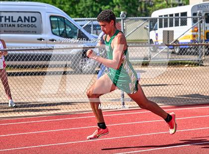 Thumbnail 2 in Northland Christian Relays (4x400M) photogallery.