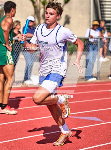Thumbnail 3 in Northland Christian Relays (4x400M) photogallery.