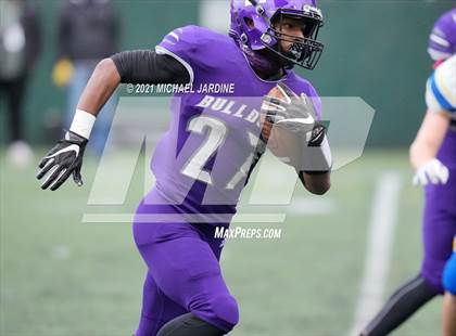 Thumbnail 2 in Ferndale @ Garfield (WIAA 3A Playoff) photogallery.