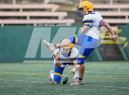 Thumbnail 1 in Ferndale @ Garfield (WIAA 3A Playoff) photogallery.