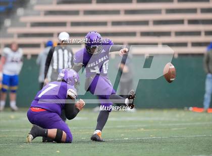 Thumbnail 1 in Ferndale @ Garfield (WIAA 3A Playoff) photogallery.