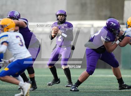 Thumbnail 2 in Ferndale @ Garfield (WIAA 3A Playoff) photogallery.