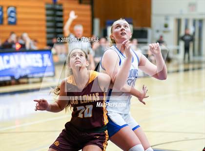 Thumbnail 3 in Las Lomas @ Acalanes photogallery.