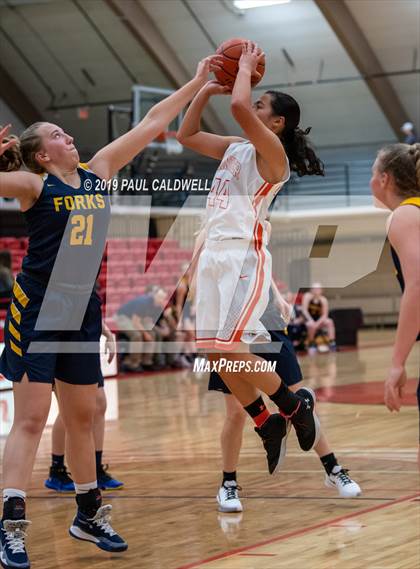 Thumbnail 1 in Forks vs. Rainier (South Sound Classic) photogallery.