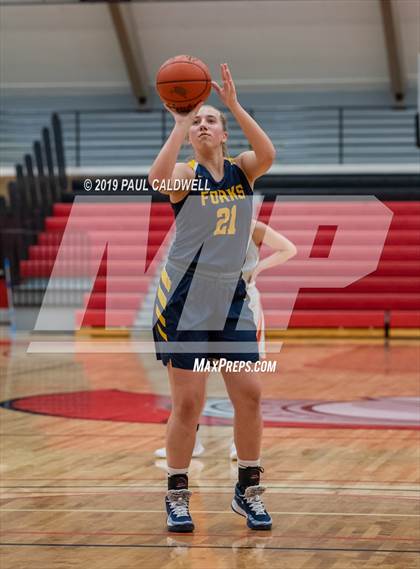 Thumbnail 2 in Forks vs. Rainier (South Sound Classic) photogallery.