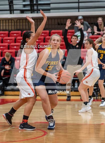 Thumbnail 2 in Forks vs. Rainier (South Sound Classic) photogallery.