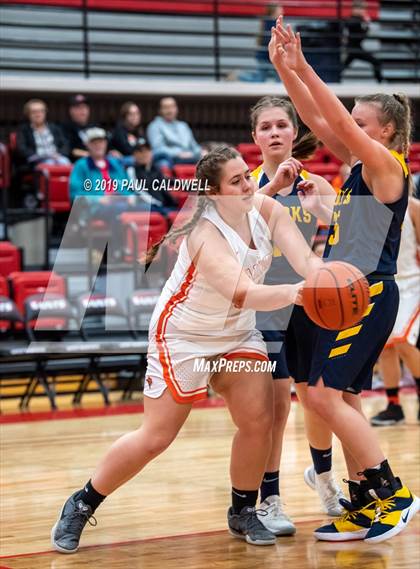 Thumbnail 1 in Forks vs. Rainier (South Sound Classic) photogallery.