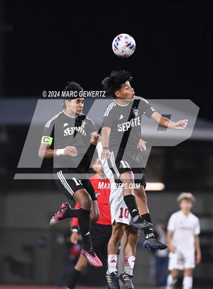 Thumbnail 2 in Servite vs. Orange Lutheran (CIF-SS Division 1 Final) photogallery.