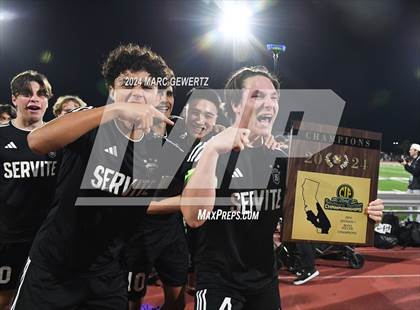 Thumbnail 1 in Servite vs. Orange Lutheran (CIF-SS Division 1 Final) photogallery.