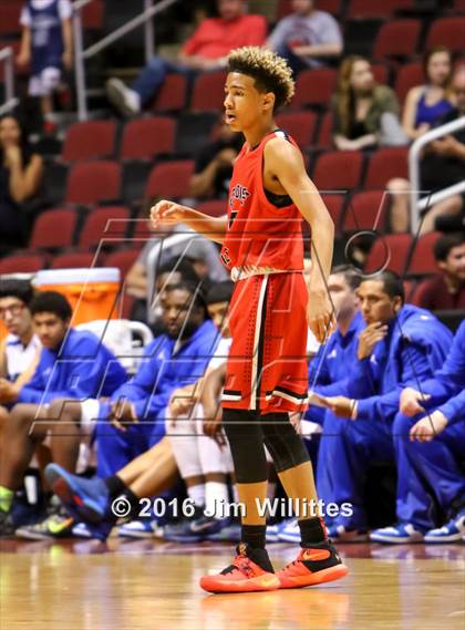 Thumbnail 2 in Paradise Valley vs. Shadow Mountain (AIA D2 Semifinal) photogallery.