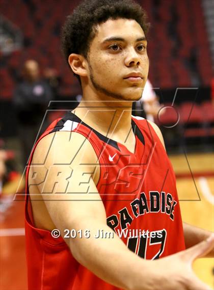 Thumbnail 2 in Paradise Valley vs. Shadow Mountain (AIA D2 Semifinal) photogallery.