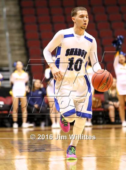 Thumbnail 2 in Paradise Valley vs. Shadow Mountain (AIA D2 Semifinal) photogallery.