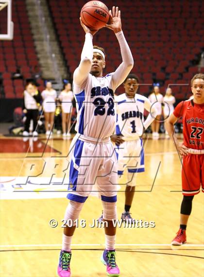 Thumbnail 2 in Paradise Valley vs. Shadow Mountain (AIA D2 Semifinal) photogallery.