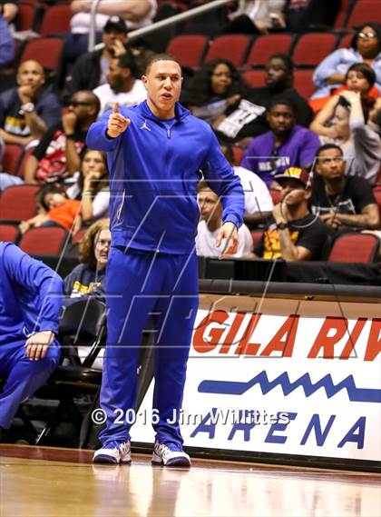Thumbnail 1 in Paradise Valley vs. Shadow Mountain (AIA D2 Semifinal) photogallery.