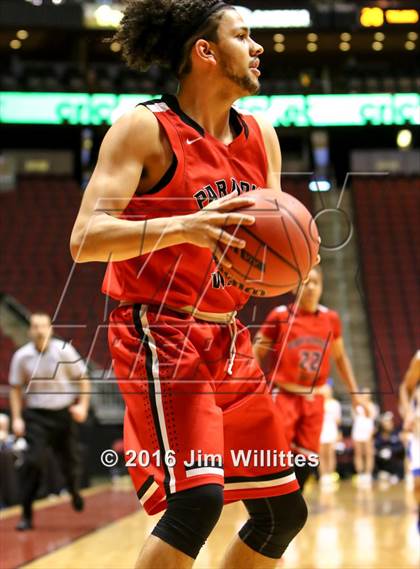 Thumbnail 2 in Paradise Valley vs. Shadow Mountain (AIA D2 Semifinal) photogallery.