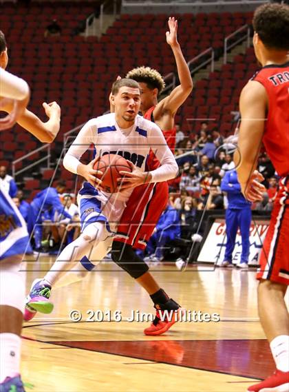 Thumbnail 3 in Paradise Valley vs. Shadow Mountain (AIA D2 Semifinal) photogallery.
