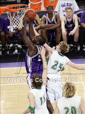 Thumbnail 2 in Sacramento vs. St. Mary's (CIF NorCal D3 Final) photogallery.