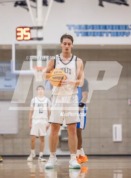 Thumbnail 1 in Buena @ Mica Mountain photogallery.