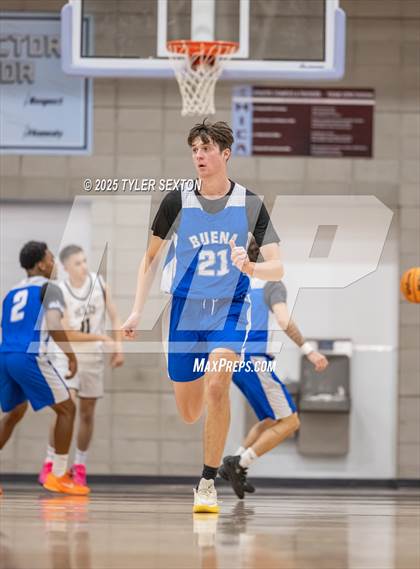 Thumbnail 1 in Buena @ Mica Mountain photogallery.