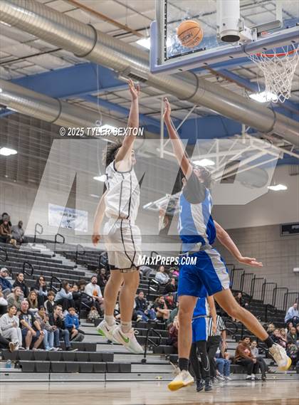 Thumbnail 2 in Buena @ Mica Mountain photogallery.