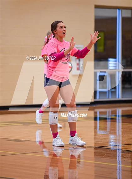 Thumbnail 2 in Giddings vs Caldwell photogallery.