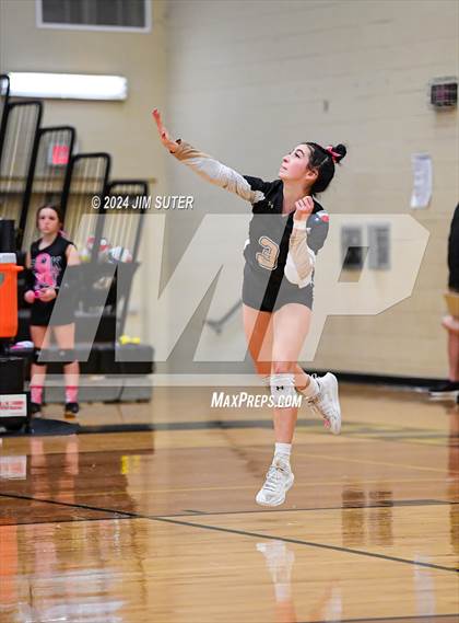Thumbnail 3 in Giddings vs Caldwell photogallery.