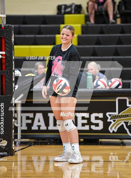 Thumbnail 3 in Giddings vs Caldwell photogallery.