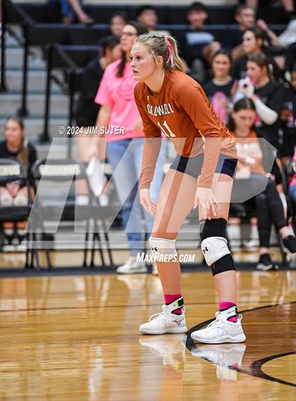 Thumbnail 2 in Giddings vs Caldwell photogallery.