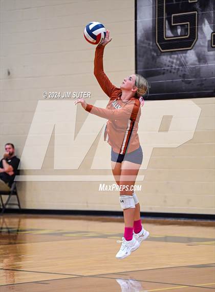 Thumbnail 3 in Giddings vs Caldwell photogallery.