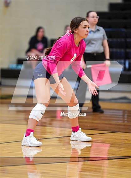 Thumbnail 3 in Giddings vs Caldwell photogallery.