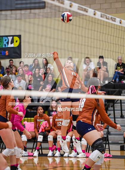 Thumbnail 2 in Giddings vs Caldwell photogallery.