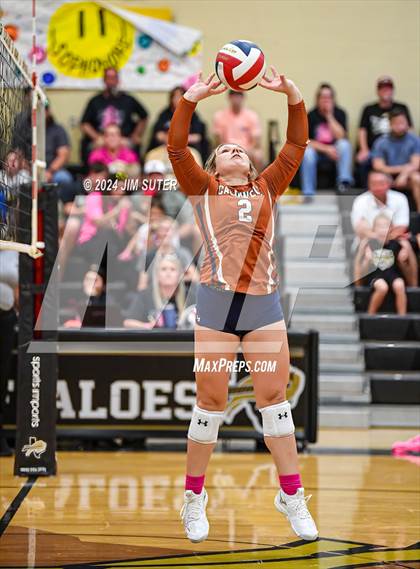 Thumbnail 2 in Giddings vs Caldwell photogallery.