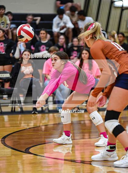Thumbnail 1 in Giddings vs Caldwell photogallery.