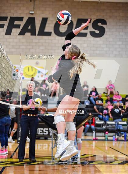 Thumbnail 1 in Giddings vs Caldwell photogallery.