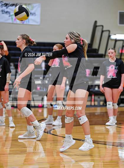 Thumbnail 1 in Giddings vs Caldwell photogallery.