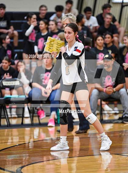 Thumbnail 3 in Giddings vs Caldwell photogallery.