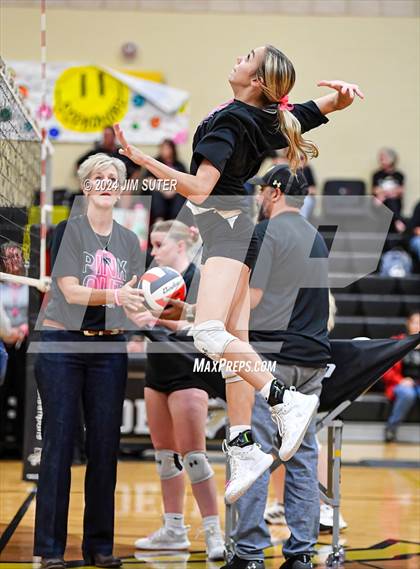 Thumbnail 1 in Giddings vs Caldwell photogallery.