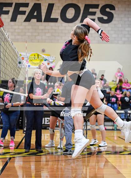 Thumbnail 2 in Giddings vs Caldwell photogallery.