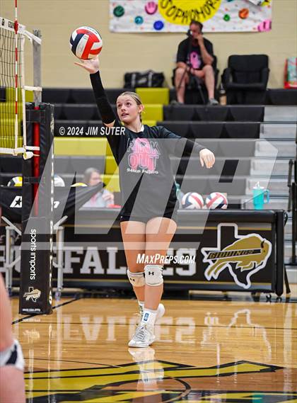 Thumbnail 2 in Giddings vs Caldwell photogallery.