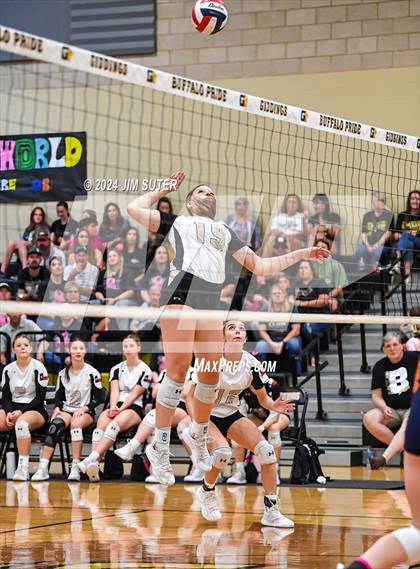 Thumbnail 2 in Giddings vs Caldwell photogallery.