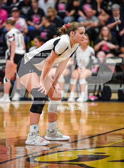 Thumbnail 2 in Giddings vs Caldwell photogallery.