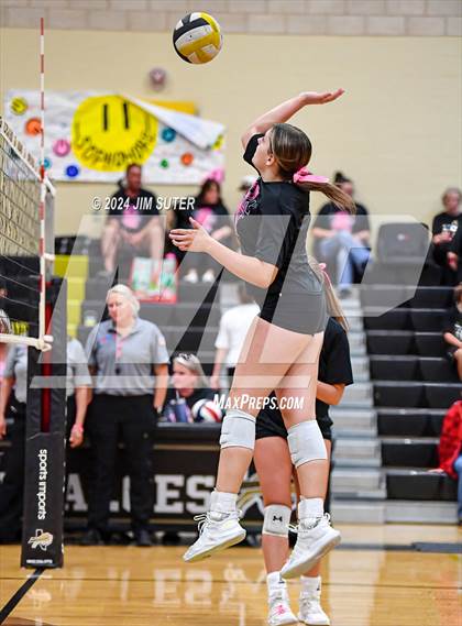 Thumbnail 1 in Giddings vs Caldwell photogallery.