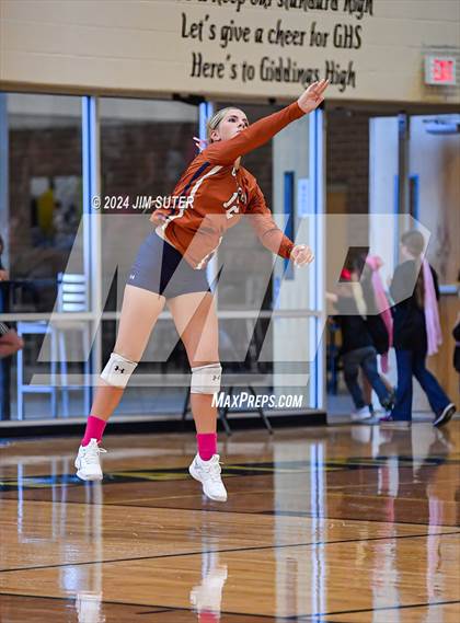 Thumbnail 2 in Giddings vs Caldwell photogallery.