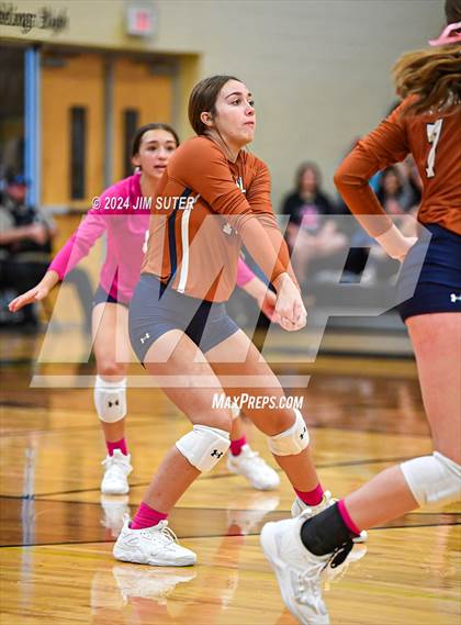 Thumbnail 1 in Giddings vs Caldwell photogallery.