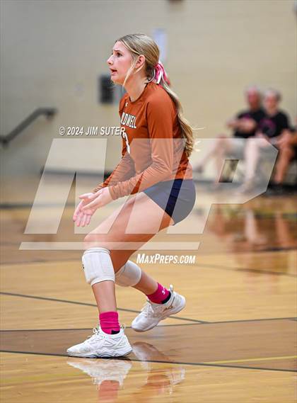 Thumbnail 3 in Giddings vs Caldwell photogallery.