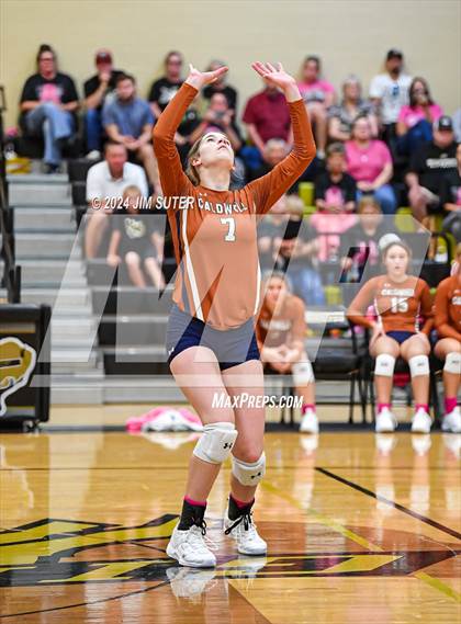 Thumbnail 1 in Giddings vs Caldwell photogallery.