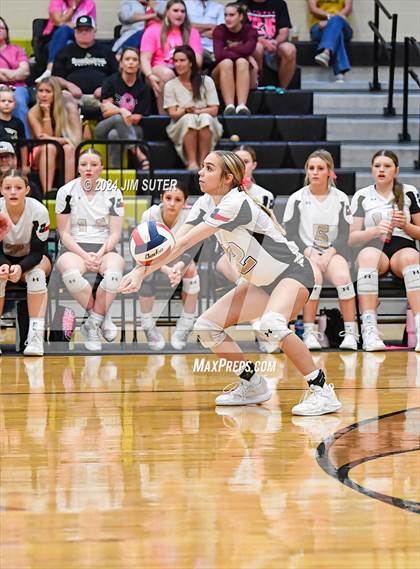 Thumbnail 1 in Giddings vs Caldwell photogallery.