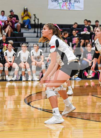 Thumbnail 2 in Giddings vs Caldwell photogallery.